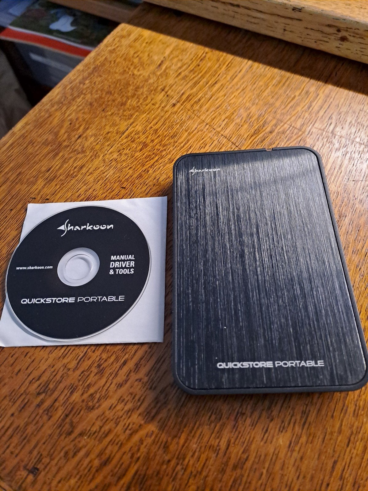 Sharkoon quickstore portable met schijf 250GB, Ophalen of Verzenden, Gebruikt, Laptop, USB