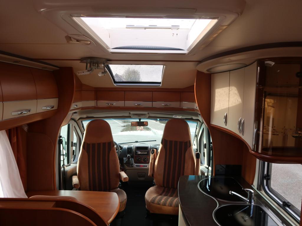 Hobby Toskana 650 ES LAGE ENKELE BEDDEN 160PK, Caravans en Kamperen, Campers, Luifel, Ringverwarming, Fiat, Hobby