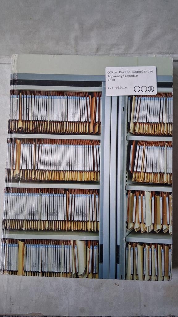 OOR's Eerste Nederlandse Pop-encyclopedie - Editie 2000, Gelezen, Ophalen of Verzenden, OOR, Los deel