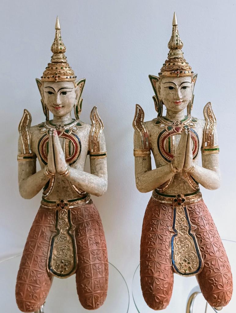 2 tempelwachters hout 60 cm hoog goud oud beige, Ophalen of Verzenden, Zo goed als nieuw