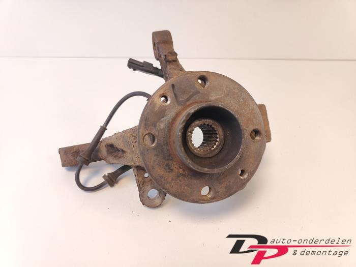 Fusee links-voor van een Renault Clio, Auto-onderdelen, Gebruikt, -, Renault, -