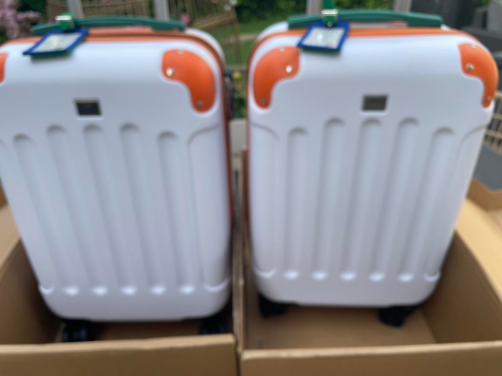 Trolley, koffer handbagage, postcodeloterij 2x nieuw in doos, Sieraden, Tassen en Uiterlijk, Koffers, Wieltjes, 50 tot 60 cm, Hard kunststof
