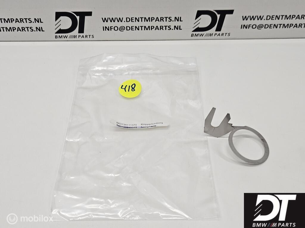 Beugel richtingaanwijzer voor rechts BMW E46 2d 63136924542, Auto-onderdelen, Verlichting, Nieuw, Ophalen of Verzenden