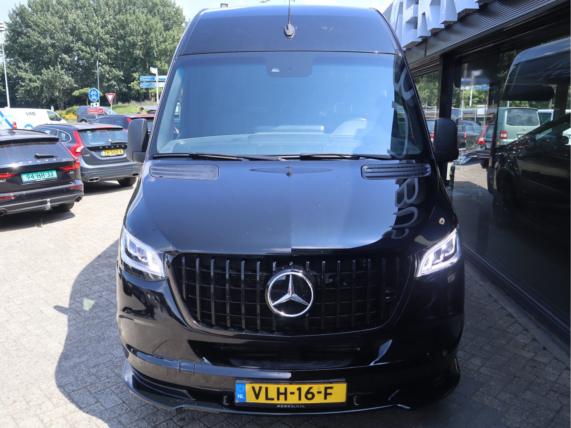 Mercedes-Benz Sprinter 314 AUTOMAAT L2H2 AIRCO CRUISE LEDER, Auto's, Gebruikt, Euro 6, Zwart, Bedrijf