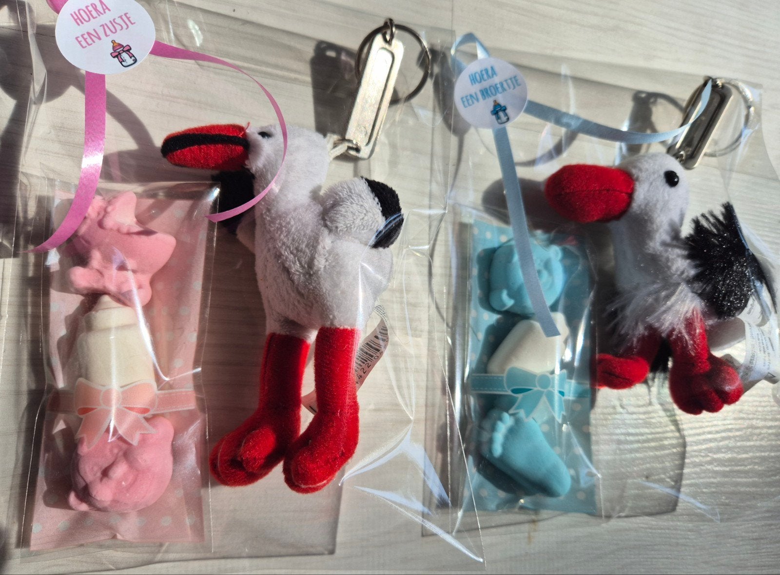 sleutelhanger ooievaar+schuimpjes+sticker broertje/zusje, Ophalen of Verzenden, Nieuw, Kraamcadeau