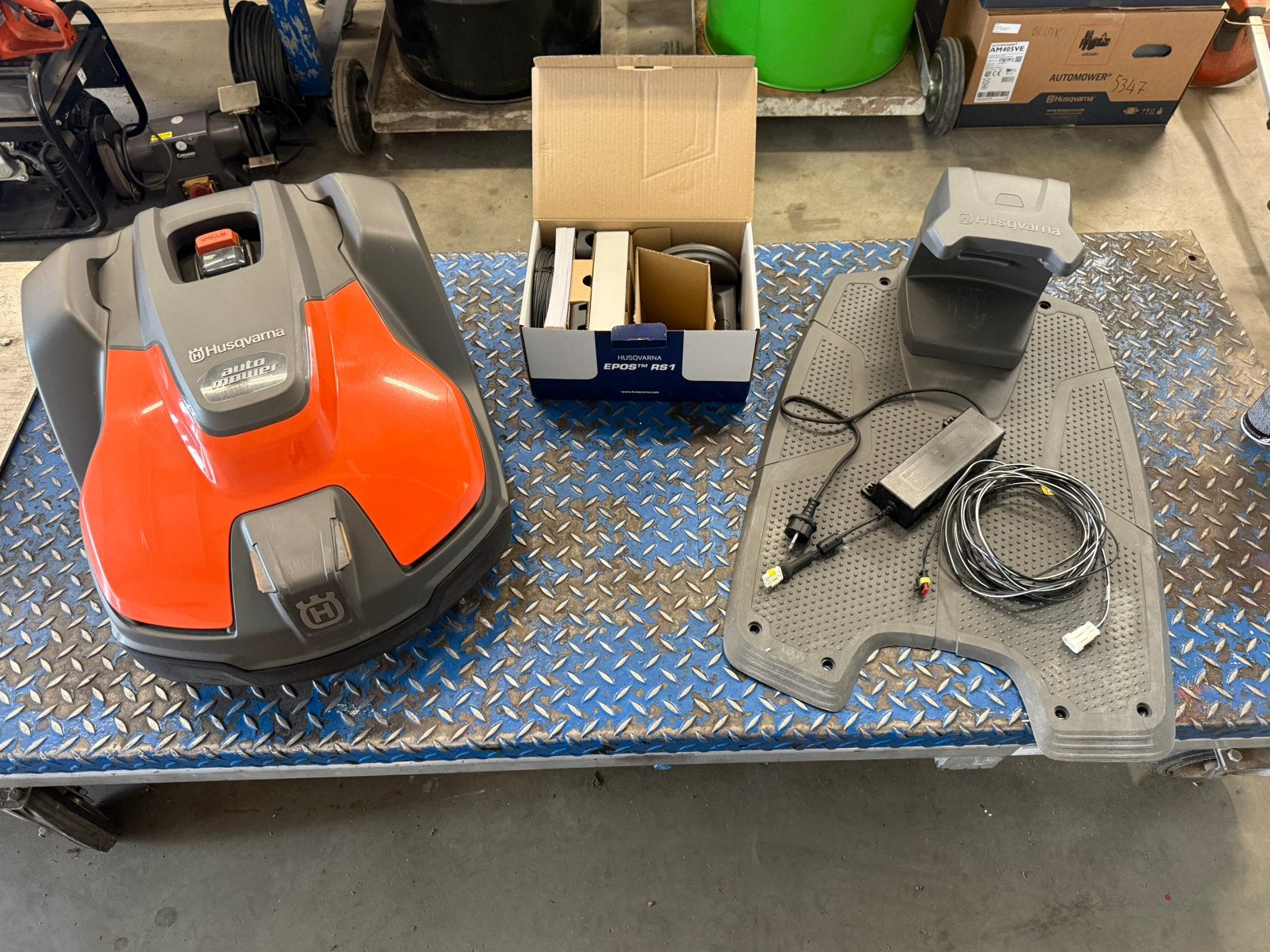 Complete Husqvarna 520 EPOS maaier met RS1 voor 5000m2, Ophalen, Gebruikt, Husqvarna