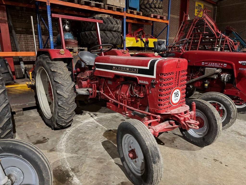 McCormick D-324, Niet ingevuld, Niet ingevuld, Niet ingevuld