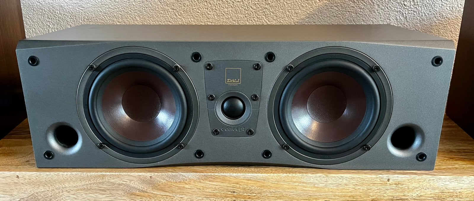 DALI Concept Center center luidspreker – Uitstekende staat!, Ophalen, Zo goed als nieuw, 60 tot 120 watt, Geschikt voor surround/home cinema
