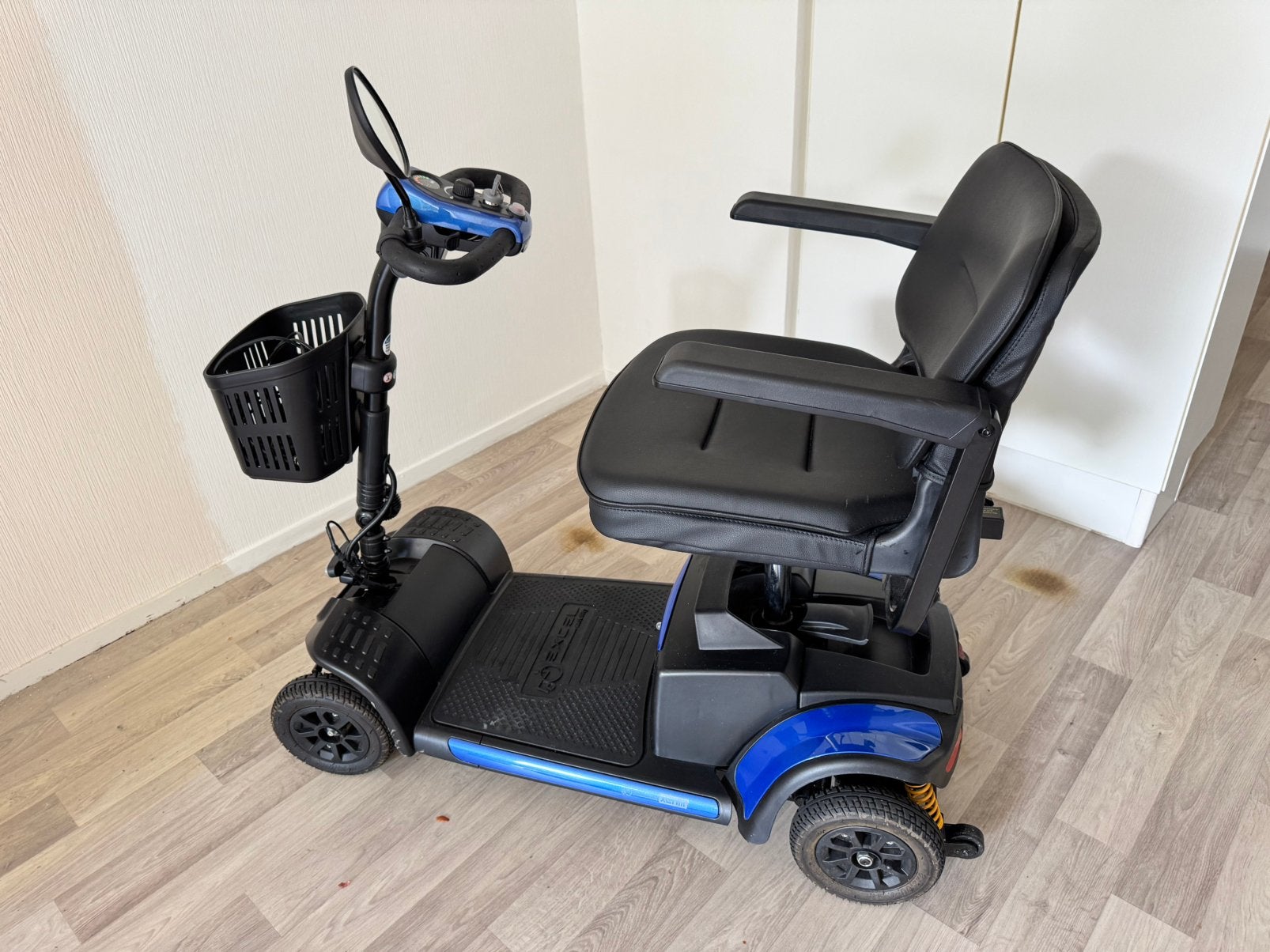 Scootmobiel Excel Xena, 4 wielen, Diversen, Ophalen, 10 km/u of minder, Excel, Zo goed als nieuw