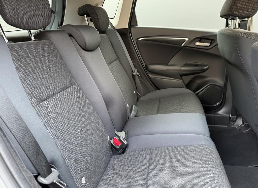 Honda Jazz 1.3 i-VTEC Comfort Aut., Orig NL auto | Airco | P, Auto's, Gebruikt, Euro 6, 4 cilinders, 1070 kg