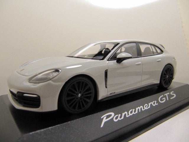 Porsche Panamera Sport Turismo GTS 2017 1:43 Minichamps, Ophalen of Verzenden, Nieuw, Auto, MiniChamps