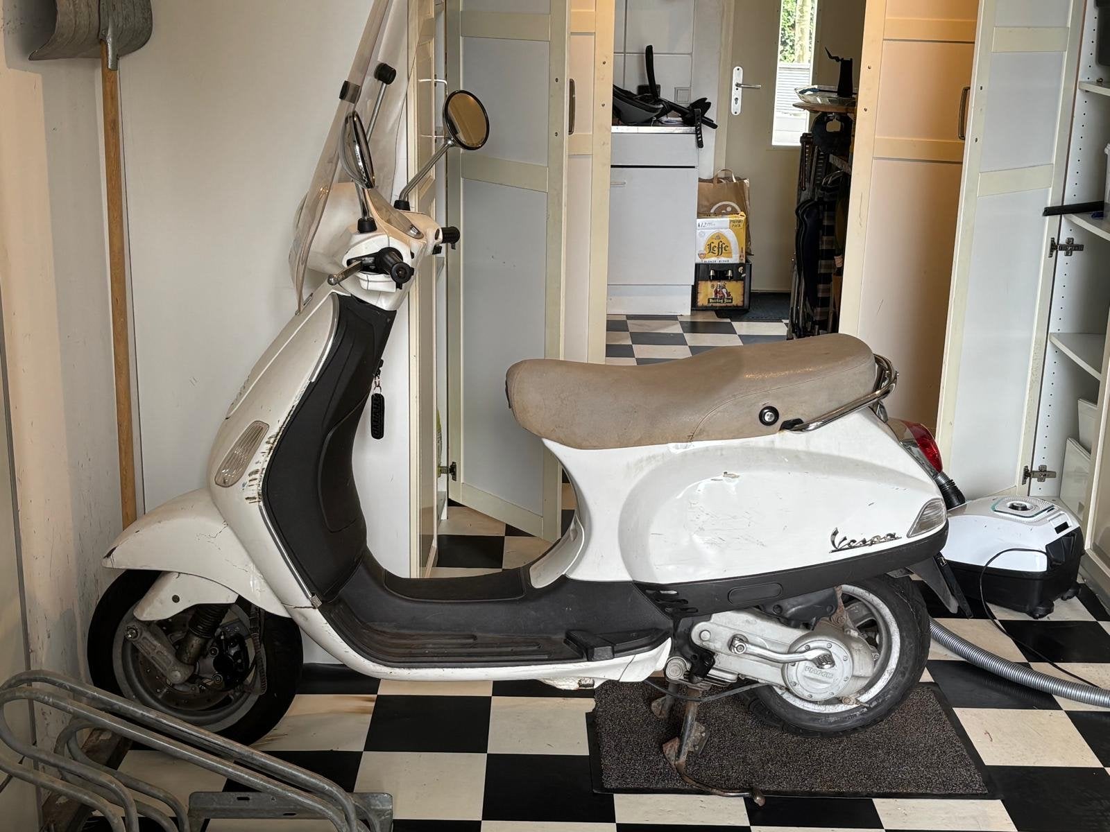 Vespa Piaggo  LX 50 scooter - Wit, Ophalen, Gebruikt, Maximaal 45 km/u, Benzine