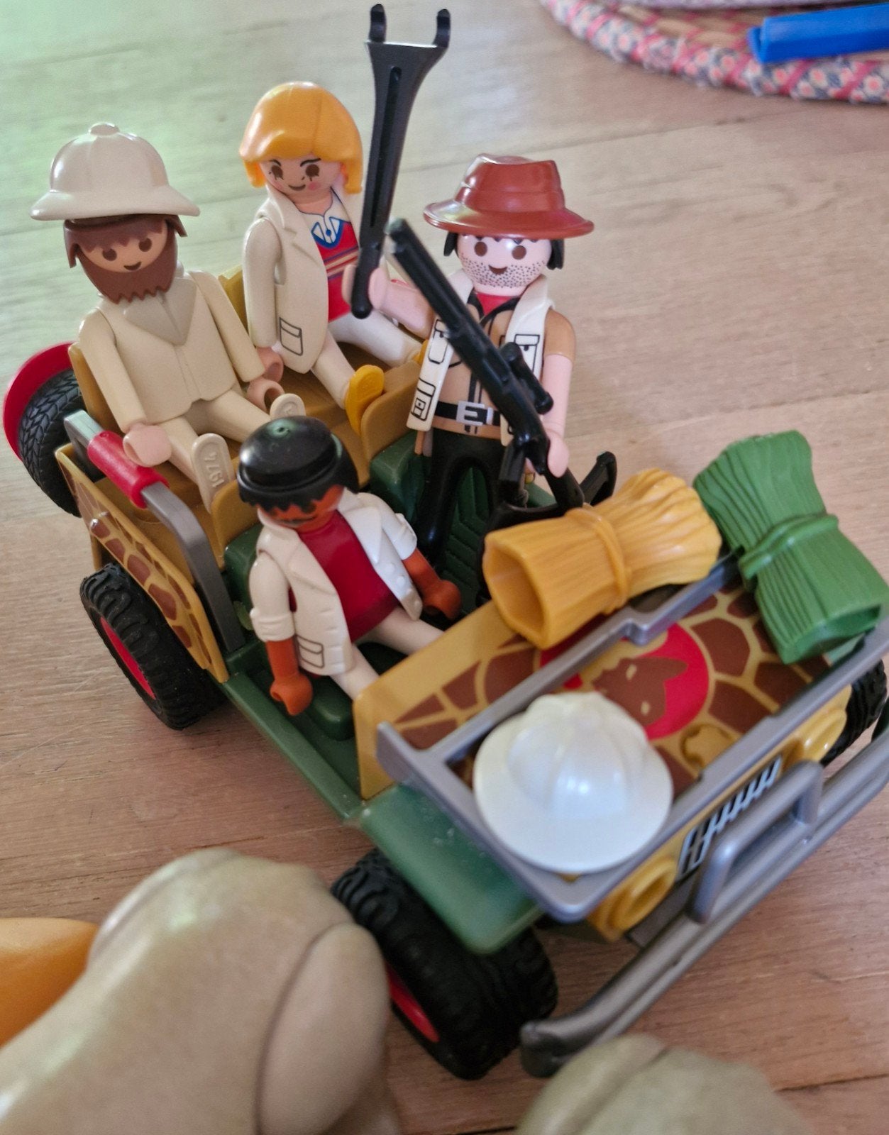 Playmobil Safari Jeep met figuren, Ophalen of Verzenden, Gebruikt