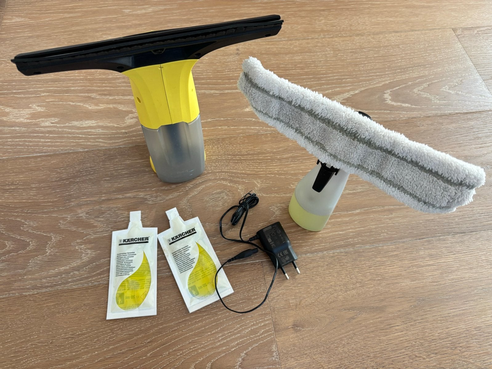 Kärcher WV1 Plus Window Vac ruitenreiniger, Huis en Inrichting, Ophalen of Verzenden, Raamwisser of Trekker
