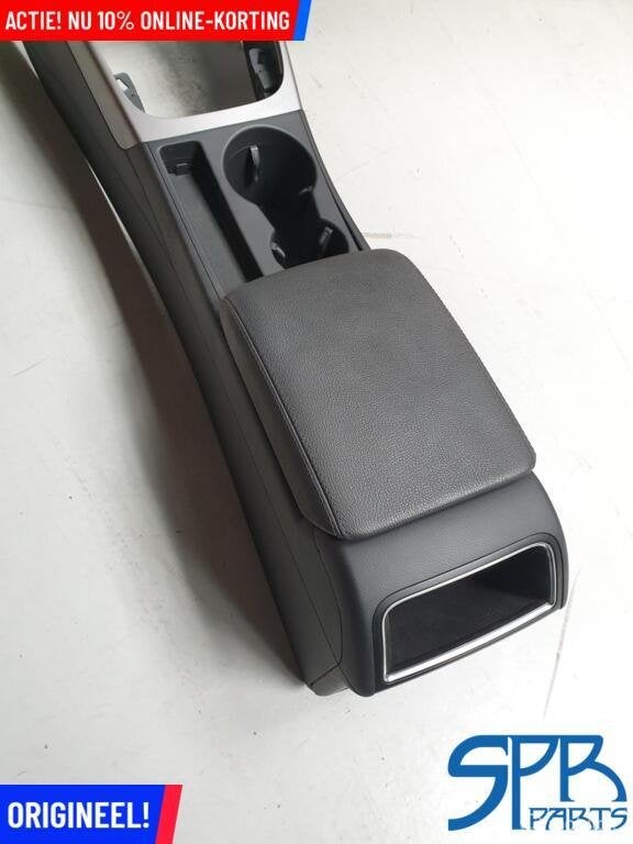 A4 B8 8K Middenconsole Zwart leder ARMLEUNING 230V OMVORMER, Audi, Gebruikt, Audi, Ophalen of Verzenden