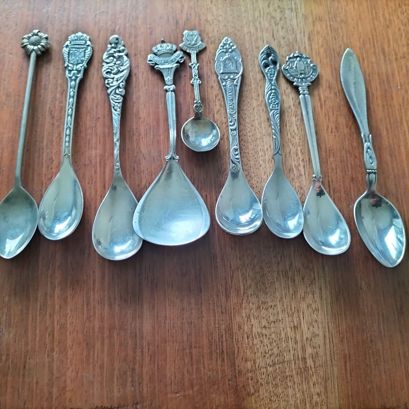 Verzameling van 9 diverse verzamellepeltjes, Antiek en Kunst, Ophalen of Verzenden