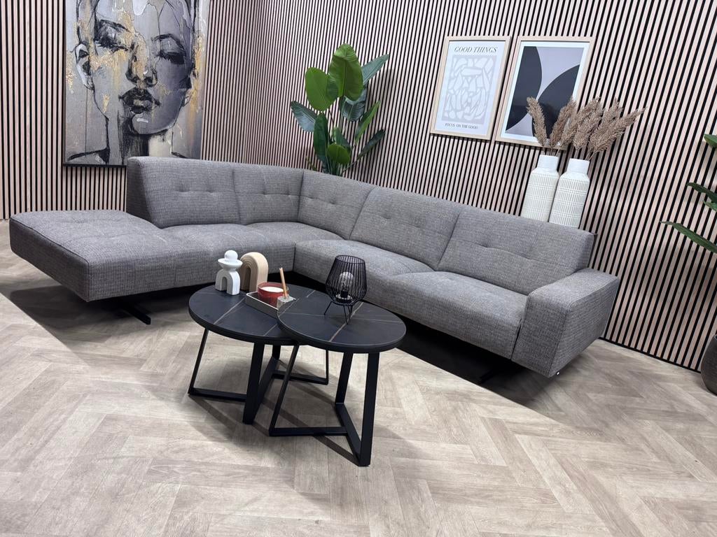 ZGAN Montel Traffic Hoekbank - Grijs - 270 x 225, 250 tot 300 cm, -, -, Ophalen of Verzenden