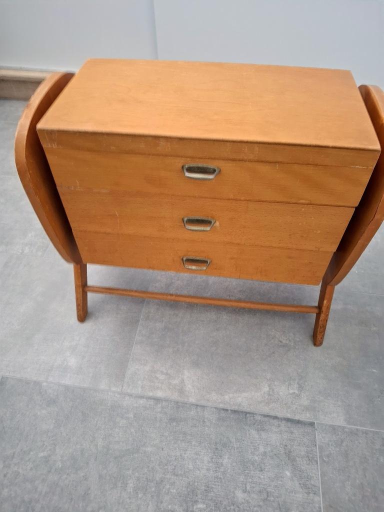 scharnierende naaidoos 50x50x30, Ophalen, Zo goed als nieuw, Overige typen
