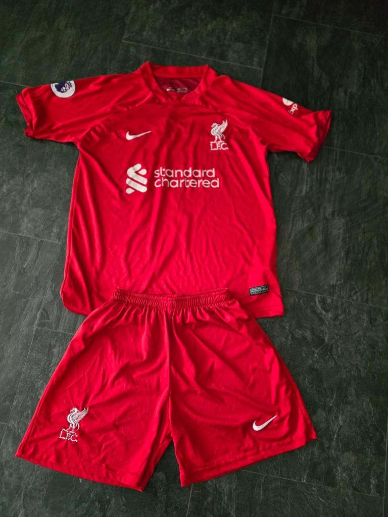 Voetbaltenue Tenue Sportkleding Voetbal kleding, Sport en Fitness, Voetbal, Ophalen of Verzenden