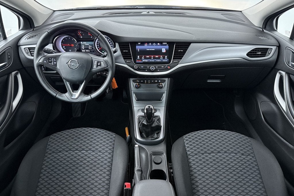 Opel Astra Sports Tourer 1.4 Business+ (PARKEERSENSOREN, CRU, Voorwielaandrijving, Stof, Gebruikt, 4 cilinders