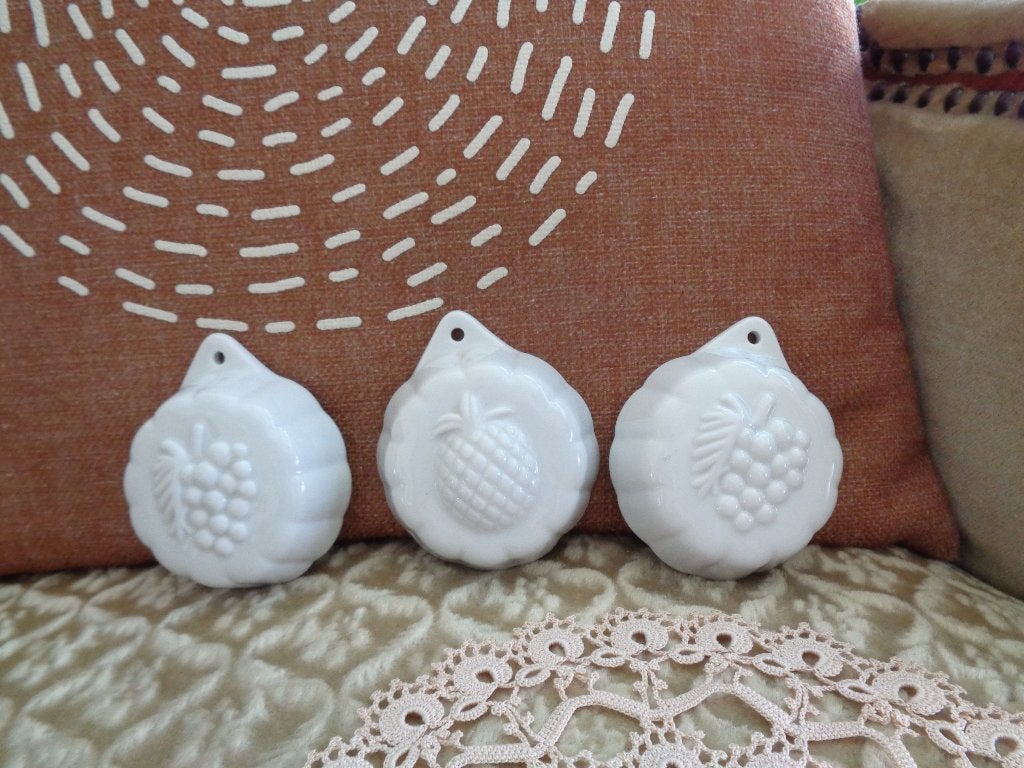 3 Vintage Vormpjes met Fruit van Porselein ** Mimosa **, Ophalen of Verzenden