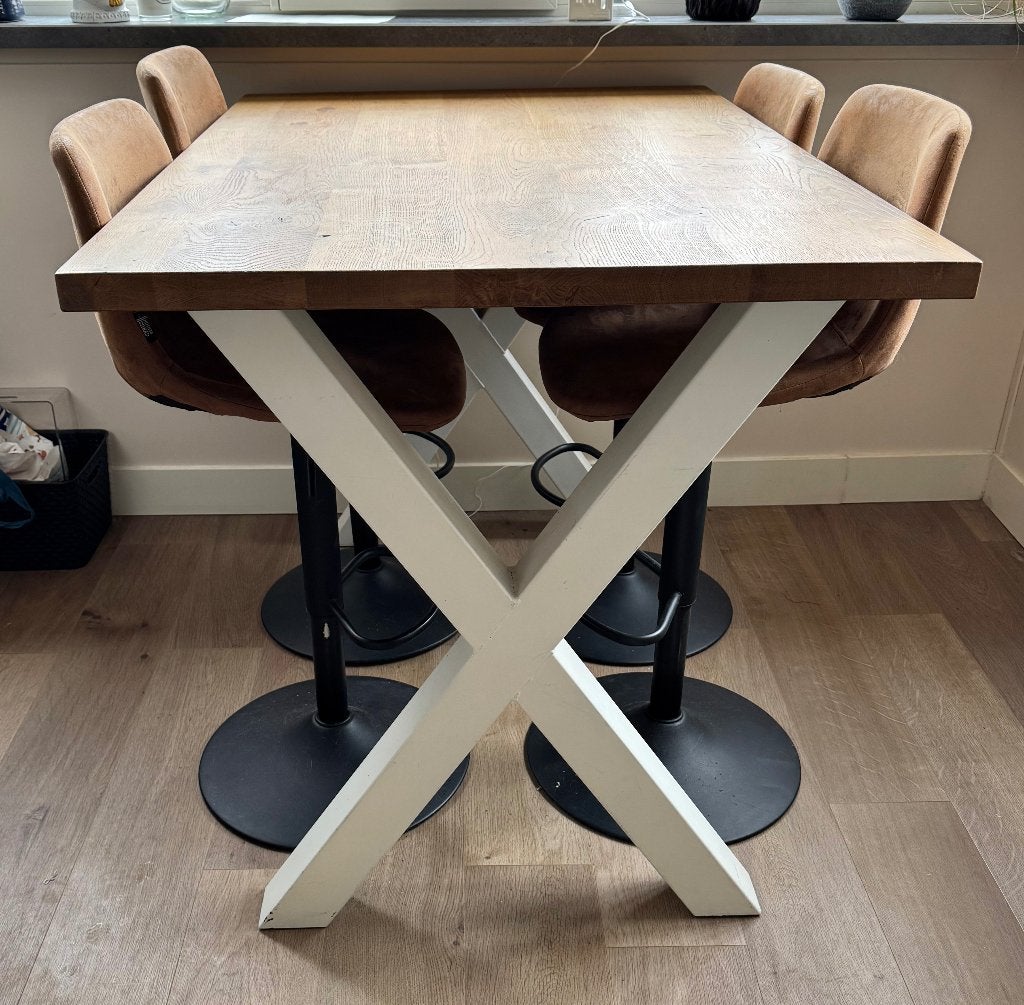 Bartafel hout met metalen poten + 4 barkrukken, Huis en Inrichting, Tafels | Eettafels, Ophalen, Gebruikt, 100 tot 150 cm, Overige materialen