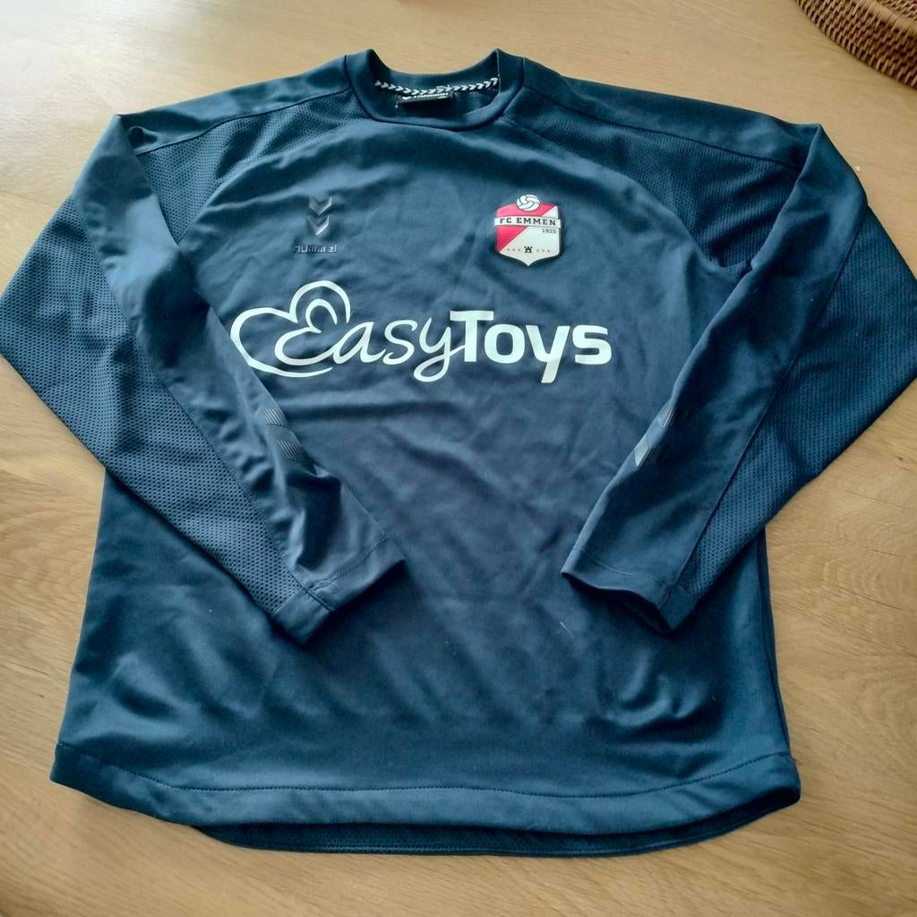 FC Emmen Shirt Lange Mouw Hummel XS, Sport en Fitness, Voetbal, Ophalen of Verzenden, Zo goed als nieuw