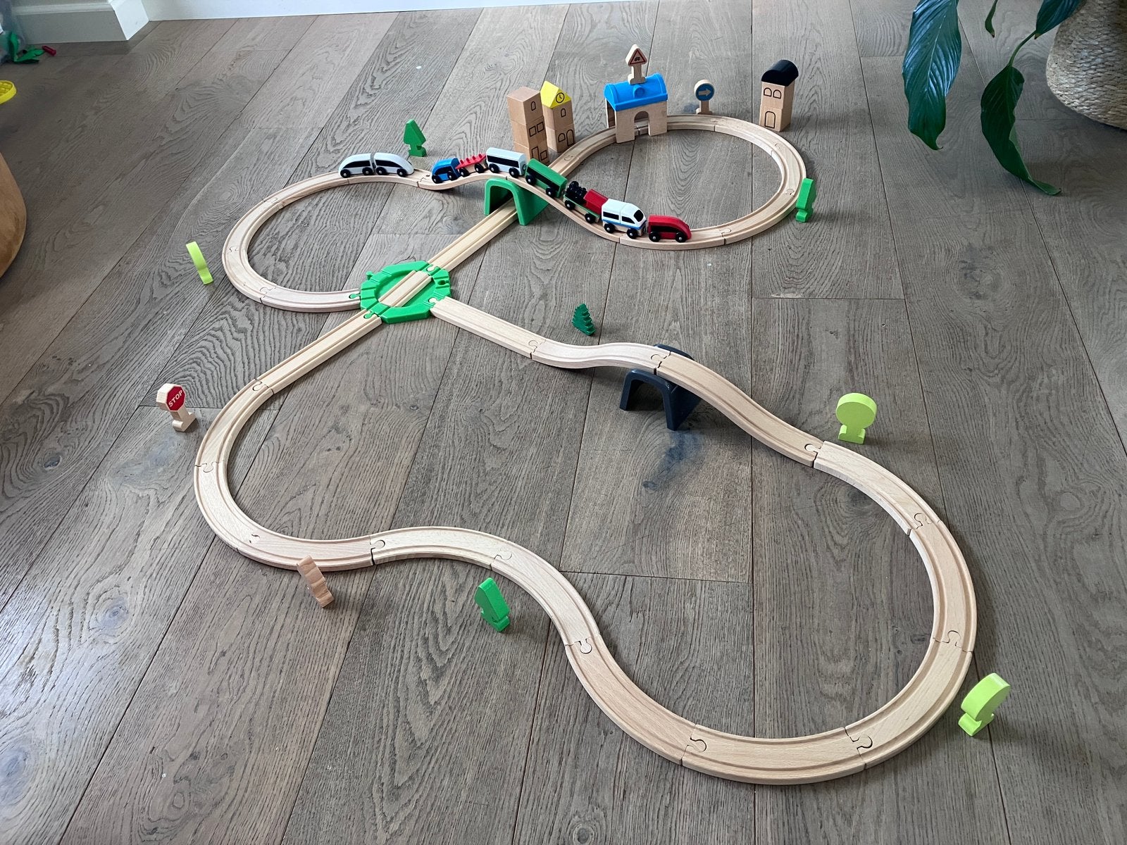 Houten speelgoed trein, Ophalen, Zo goed als nieuw
