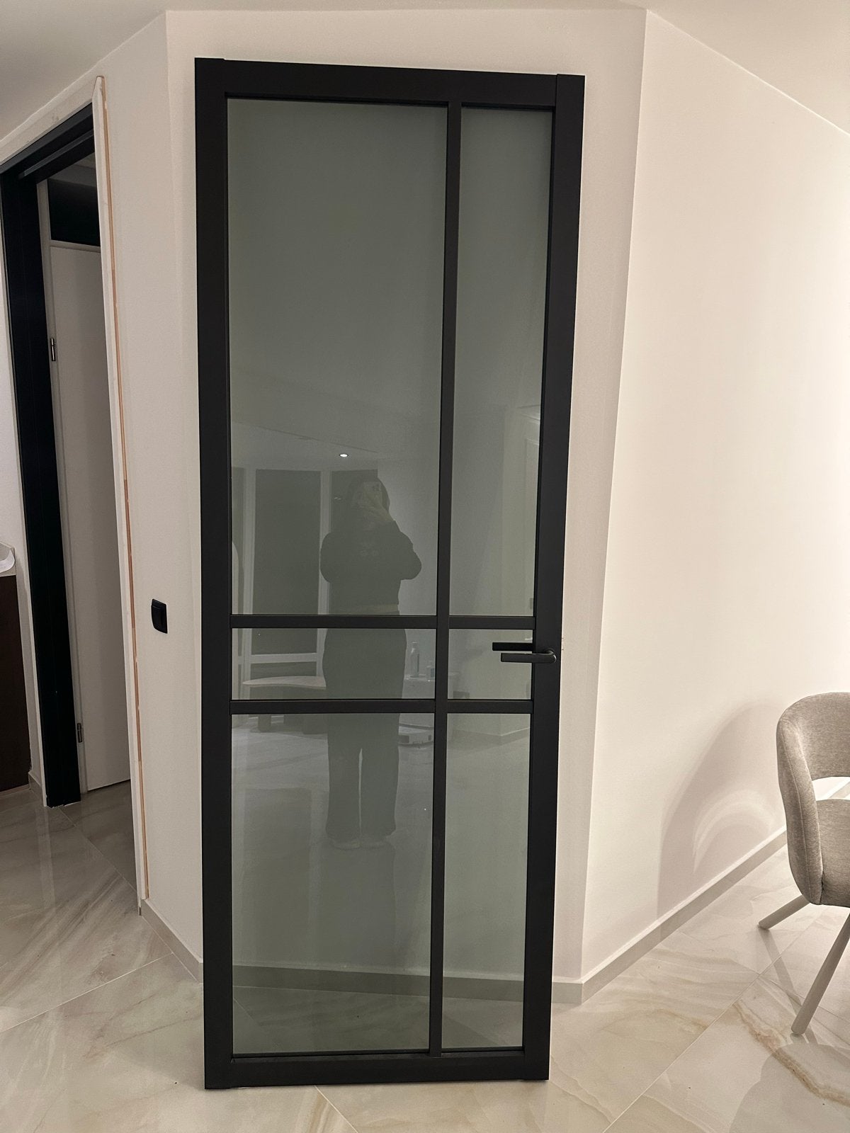 Karwei Maatwerk Deur Diepzwart Rookglas (231,5x83 cm), Ophalen, 80 tot 100 cm, 215 cm of meer, Binnendeur