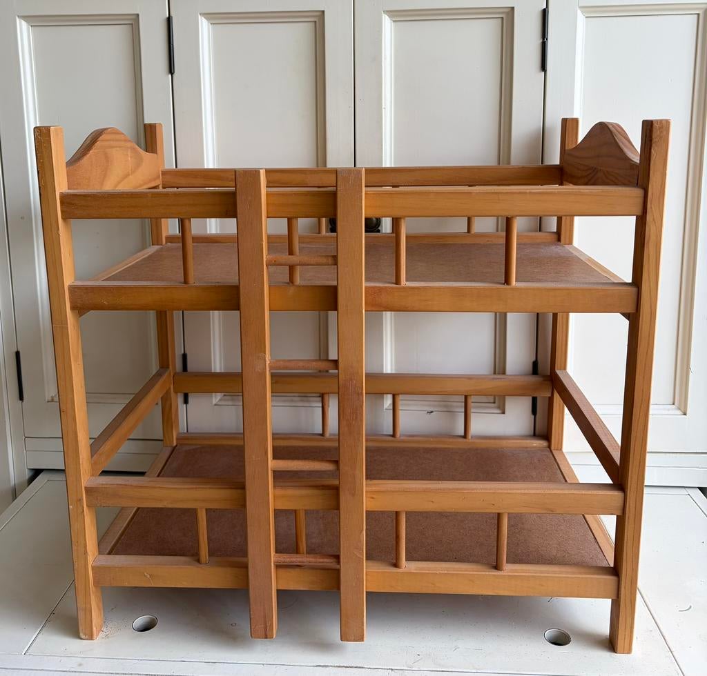 Houten poppen stapelbed izgs, Kinderen en Baby's, Speelgoed | Poppen, Ophalen, Zo goed als nieuw, Babypop