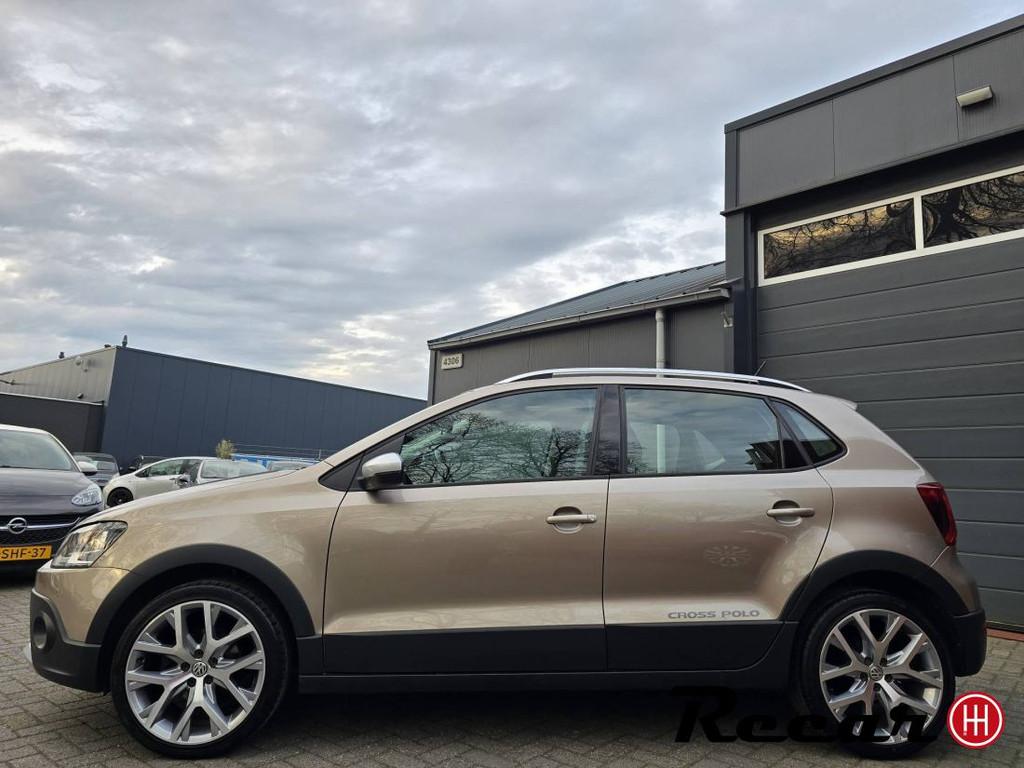 Volkswagen Polo - Cross 1.2 TSI Highline/Carplay/Clima/Cruis, Gebruikt, Euro 6, Bedrijf, Handgeschakeld