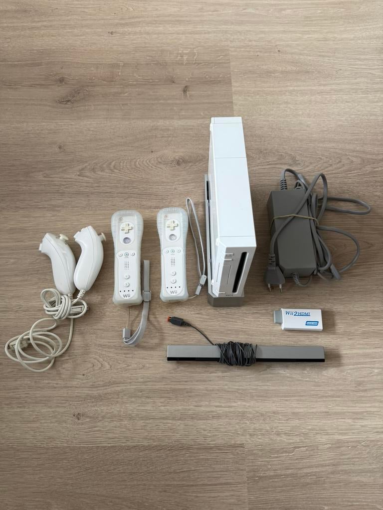 Nintendo wii set!, Spelcomputers en Games, Spelcomputers | Nintendo Wii, Ophalen of Verzenden, Zo goed als nieuw, Met 2 controllers