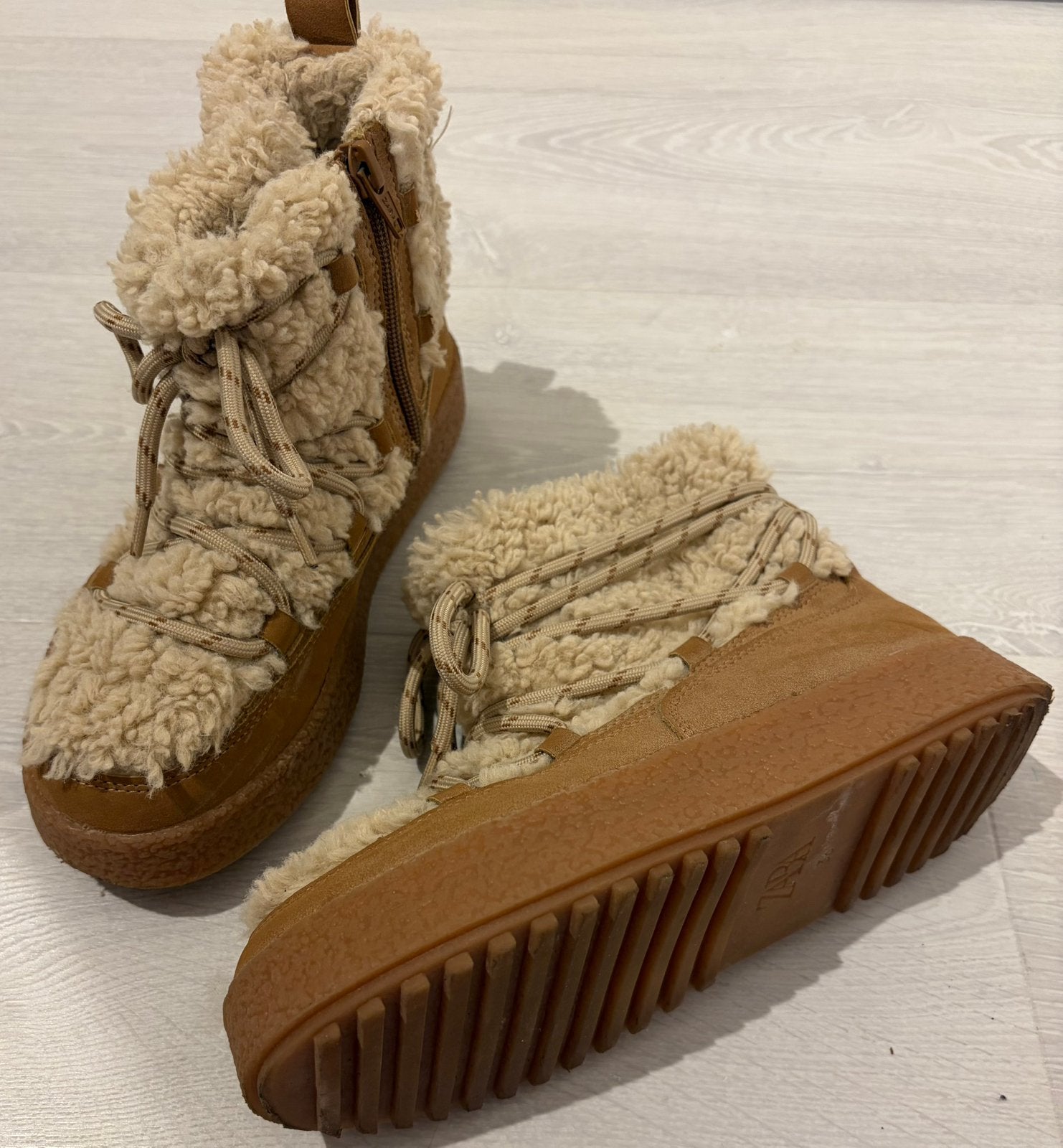 Zara Snowboots/Winterboots - Size 36, Ophalen, Zo goed als nieuw, Zwart, Boots
