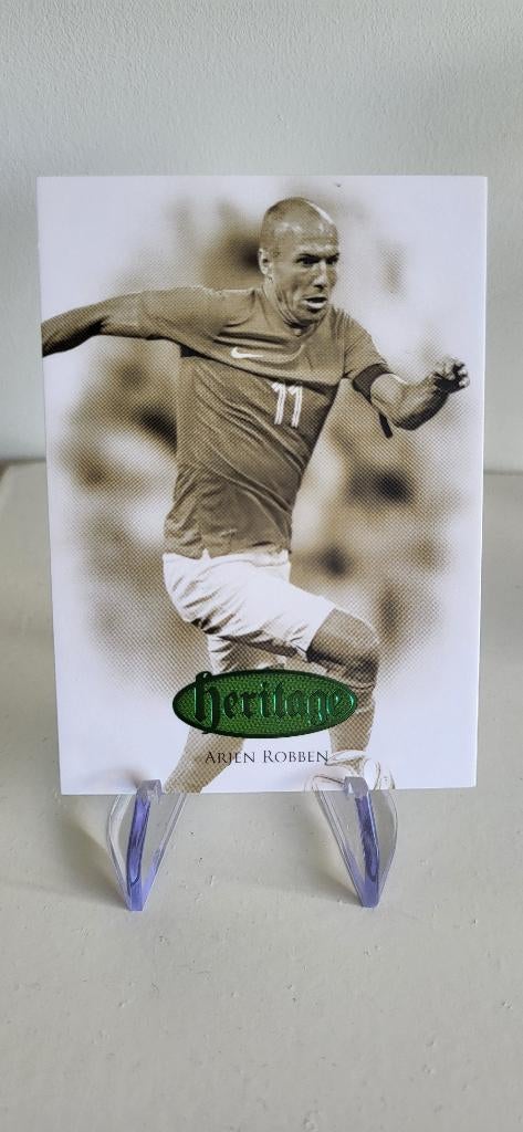2023 Futera Unique heritage Arjen Robben /24 genummerd, Verzenden, Zo goed als nieuw, Buitenlandse clubs, Poster, Plaatje of Sticker