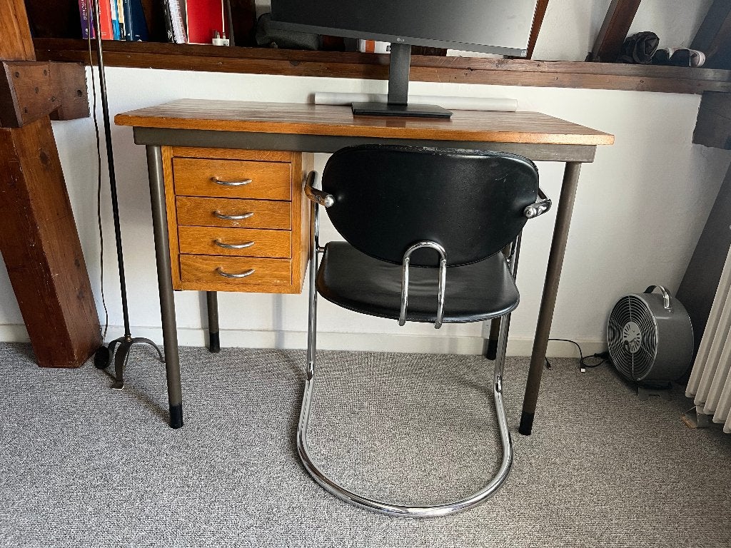 Vintage industrieel schrijftafel, Ophalen, Gebruikt, Hout, 50 cm