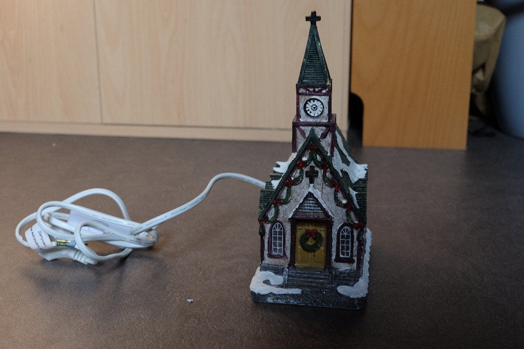 Kersthuisje kerk met verlichting, Ophalen of Verzenden, Zo goed als nieuw