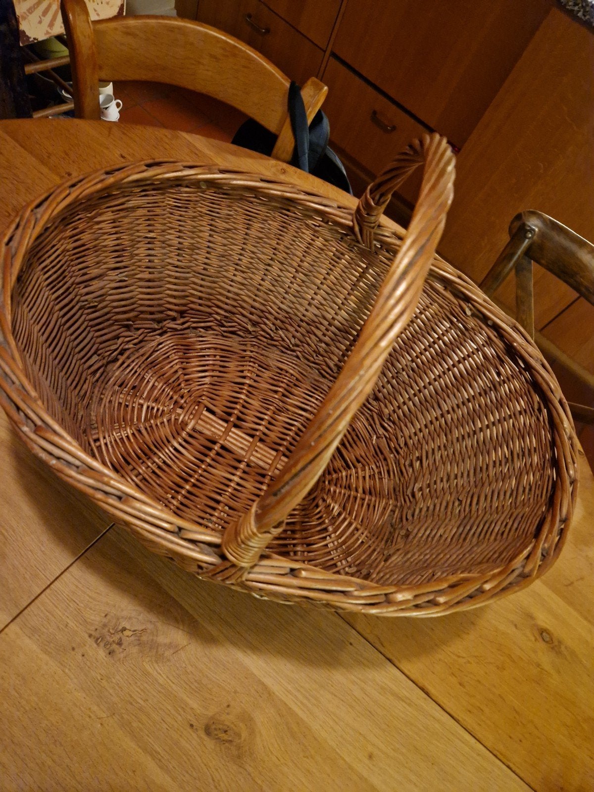 GROTE MOOIE STEVIGE PICKNICKMAND, Ophalen of Verzenden, Zonder inhoud