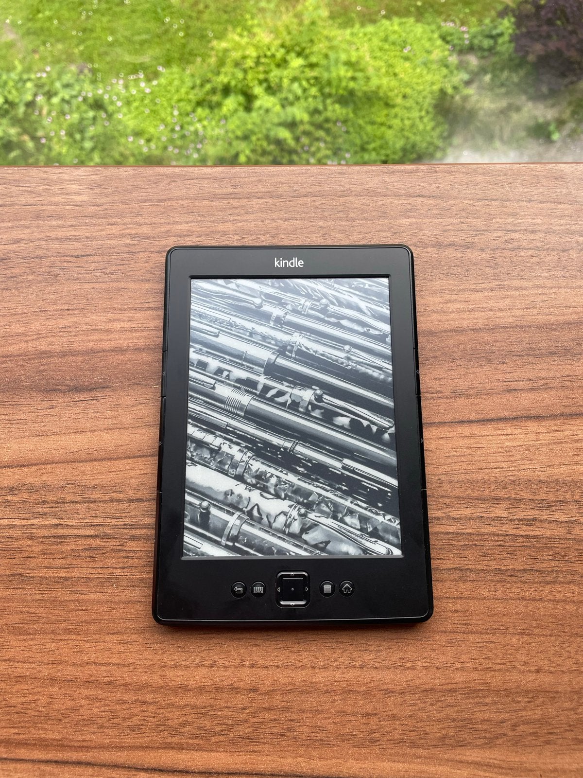 Kindle e-reader in uitstekende staat met hoes en kabel, Computers en Software, E-readers, 6 inch of minder, Ophalen of Verzenden