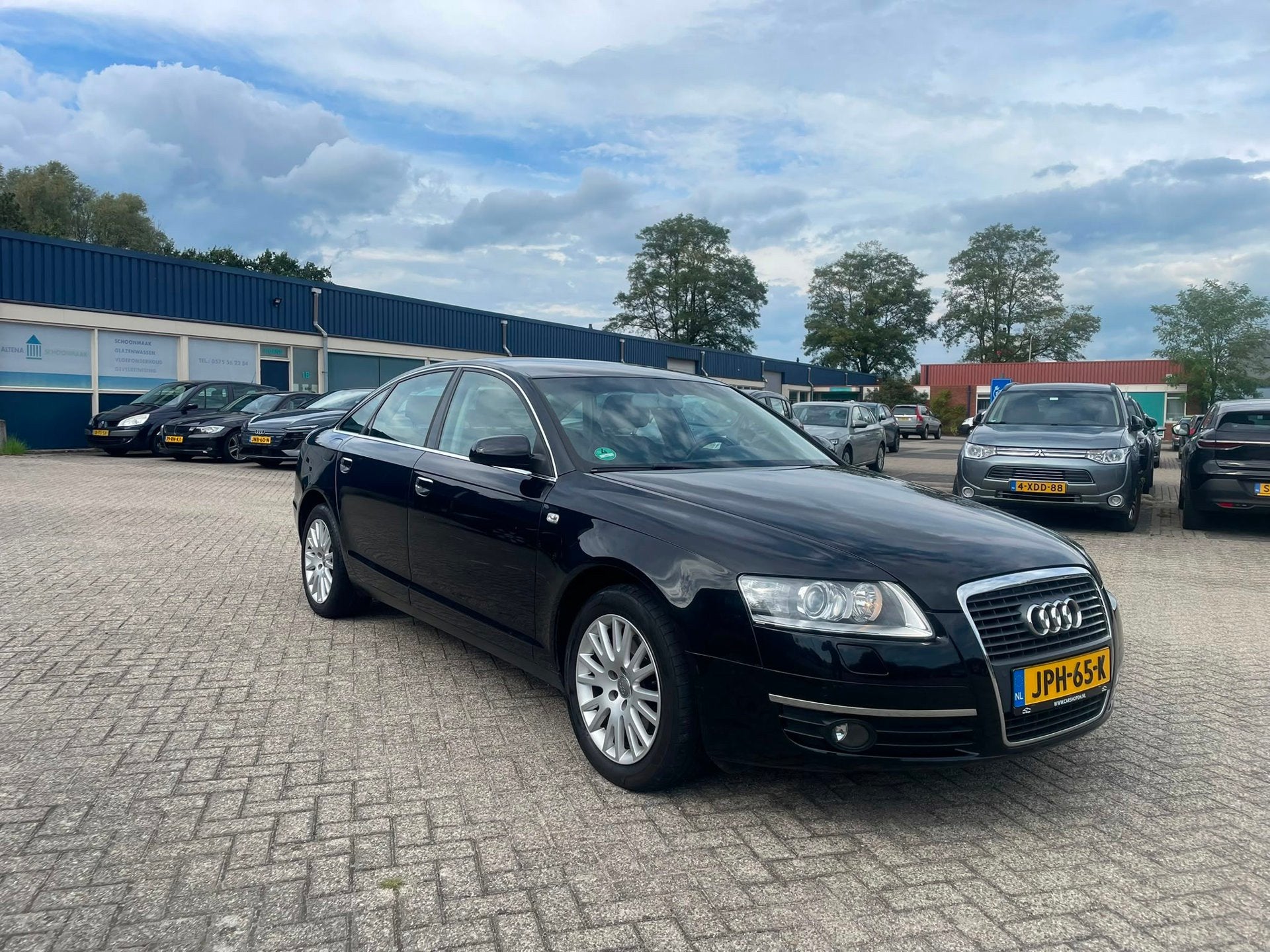 Audi A6 Limousine 2.4 Pro Line Business Automaat, Auto's, Automatische klimaatregeling, Zwart, Bedrijf, Euro 4