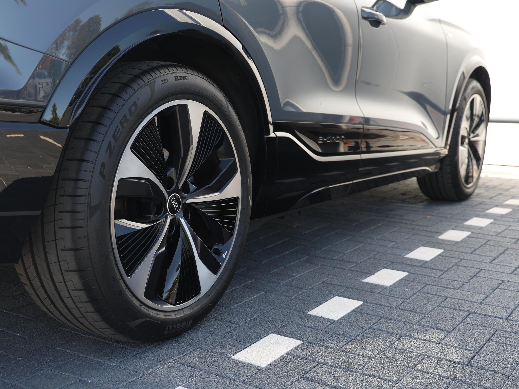 Foto 18 van Audi Q6 Sportback e-tron S edition performance 100 kWh | Ele