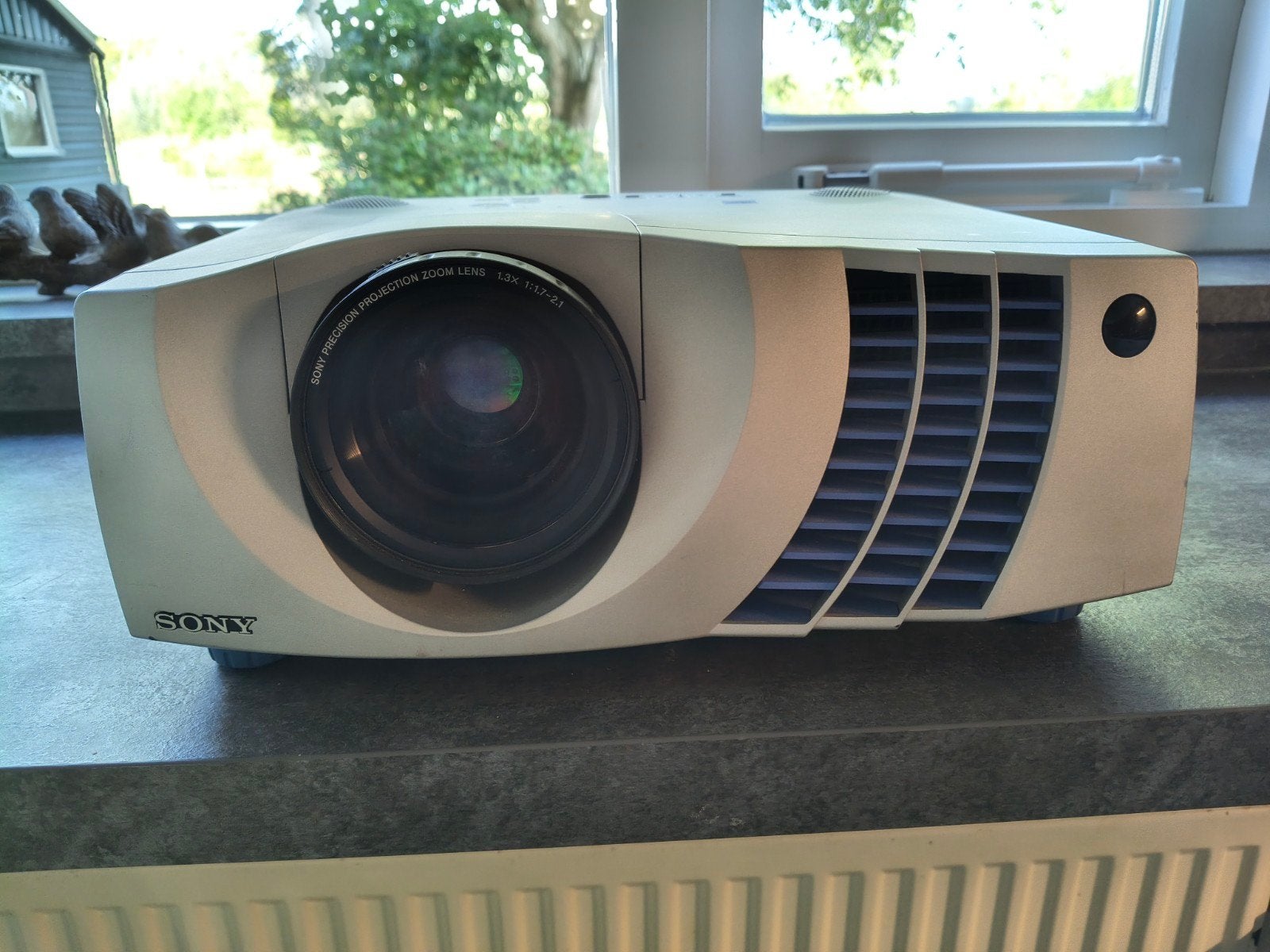 Sony VPL-PX20 LCD Data Projector  incl. Afstandsbediening, Ophalen, Gebruikt, LCD, Sony