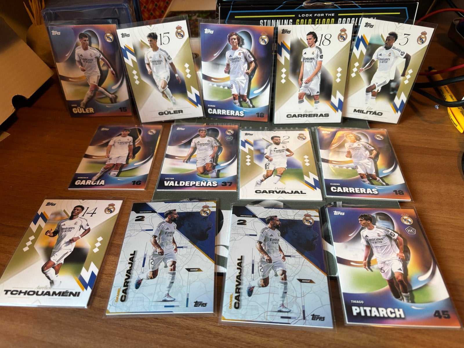 Real Madrid Topps Los blancos lot diverse spelers, Ophalen of Verzenden, Zo goed als nieuw, Buitenlandse clubs, Spelerskaart
