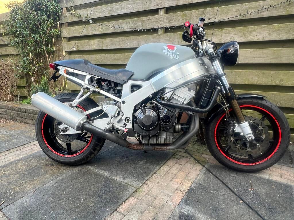 Honda CBR 900 RR Naked Bike - Unieke Custom Build, 4 cilinders, Motorrijbewijs A, Gebruikt, 900 cc