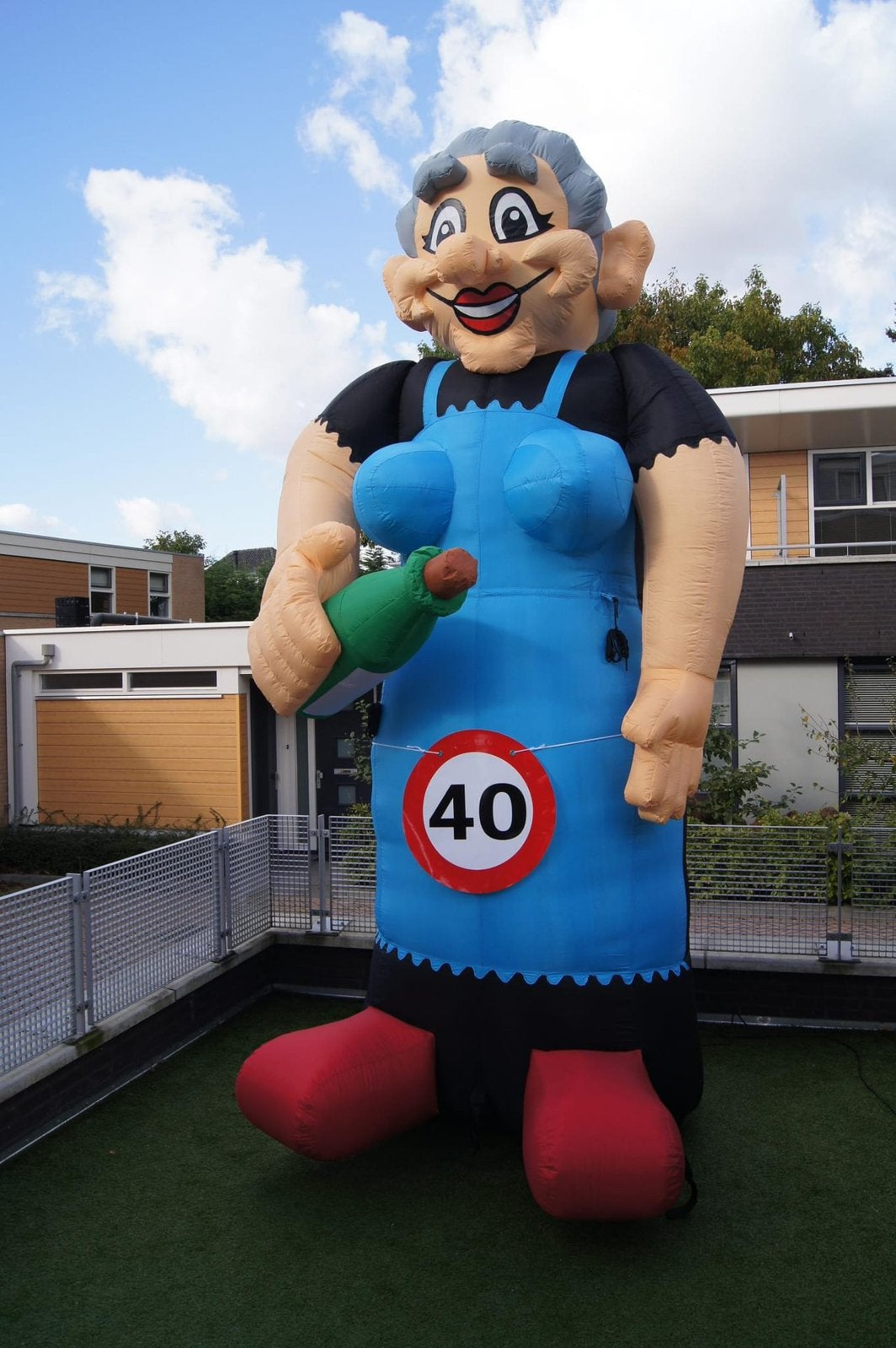 Vrouwlijke feestpop te huur | Sarah, Ophalen, Zo goed als nieuw, Abraham of Sarah