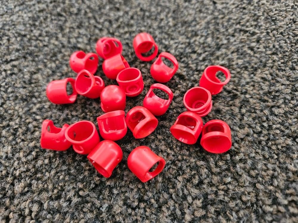 Partij Z396=20x rode Lego space helmen, Lego, Lego, Gebruikt, Lego