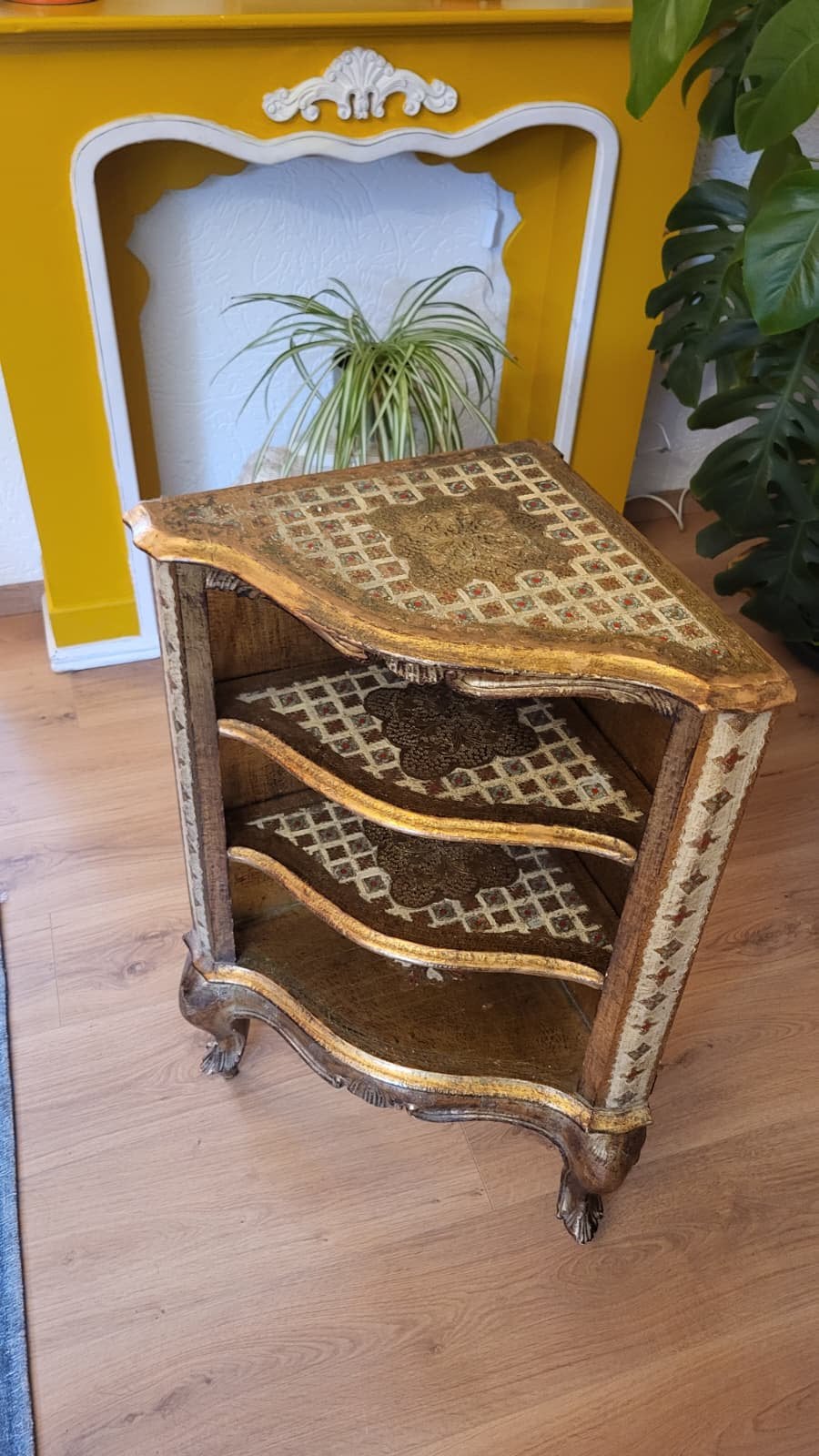Florentijns hoek kastje vintage brocante, Ophalen
