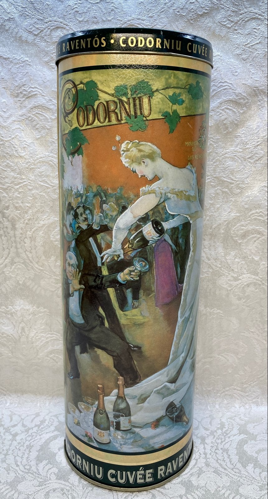 Vintage Codorniu Cuvée Raventós geschenk Blik, Verzamelen, Blikken, Overige, Ophalen of Verzenden