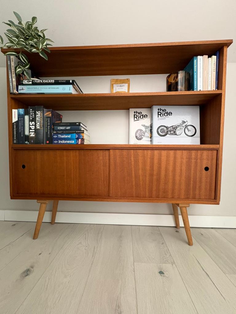 Deens design mid-century vintage boekenkast | Teak jaren 60, Huis en Inrichting, Vintage jaren 60, Met deur(en), 100 tot 150 cm