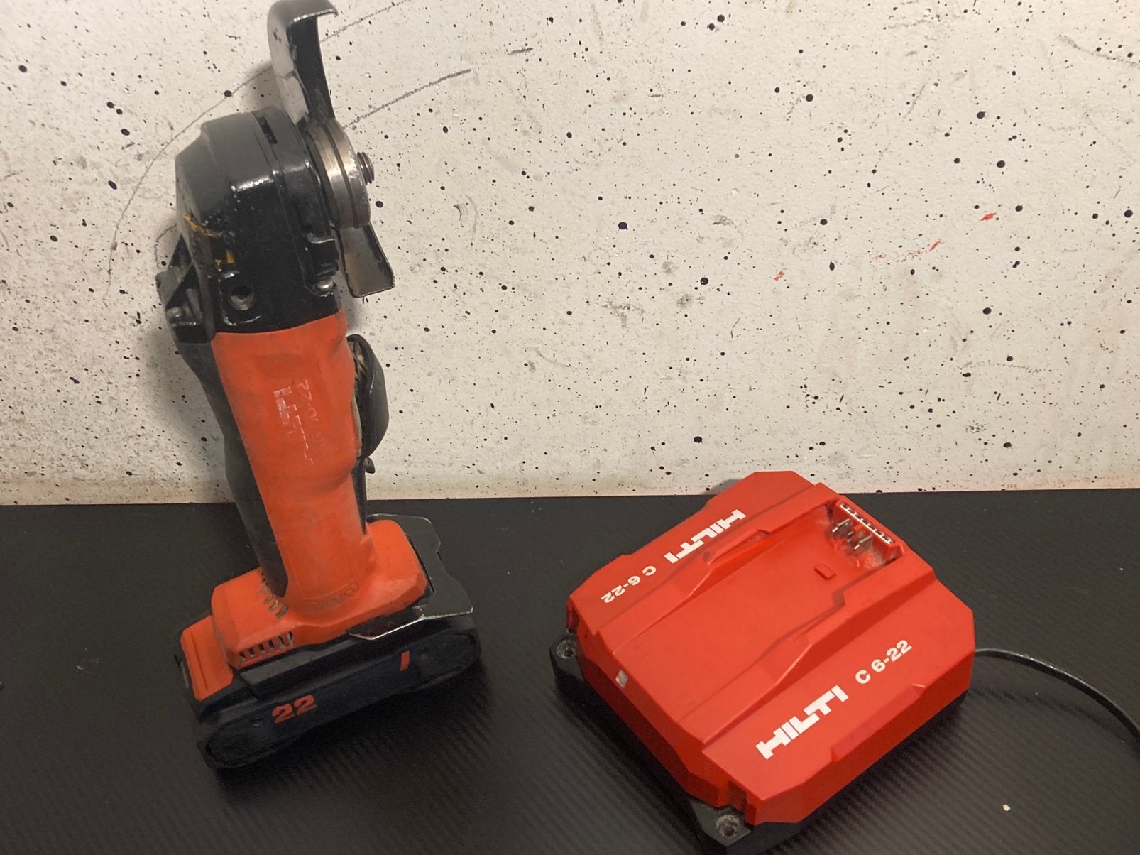 Hilti nuron Slijpmachine, Ophalen of Verzenden, Zo goed als nieuw, Minder dan 700 watt, Haakse handslijpmachine