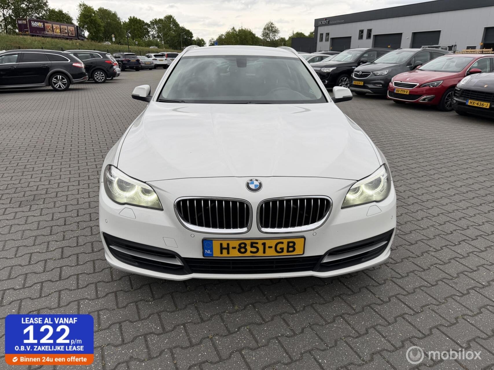 BMW 5-serie Touring 520d Luxury Edition als nieuw, Auto's, Automaat, Achterwielaandrijving, Euro 6, 2000 kg